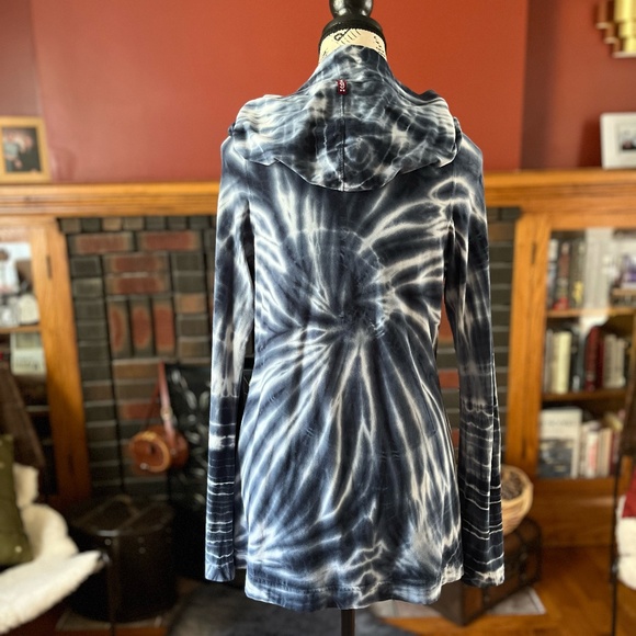 XS Hard Tail Yoga Wrap/Cardigan - Picture 5 of 9